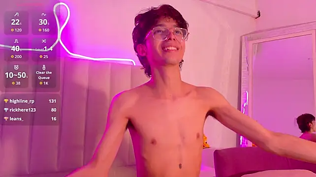 Twink_Sebas7 Chat XXX in diretta