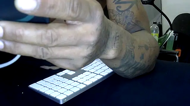 TheRealMrDLlong 网络视讯表演