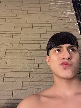 Chatroom XXX en direct de Lander_Cruz