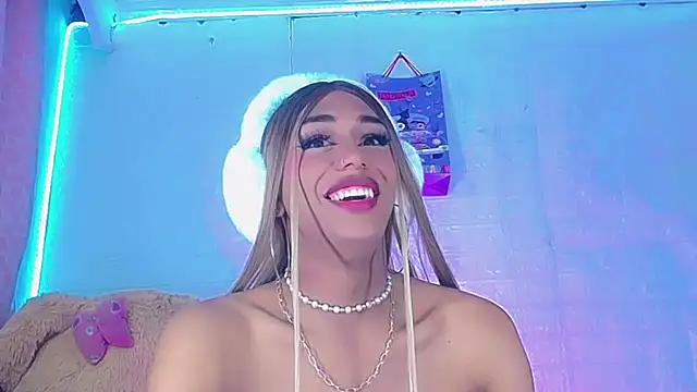 Chatroom XXX en direct de NahomiCamper