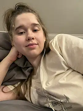 HornyGirlH's Live XXX Chat