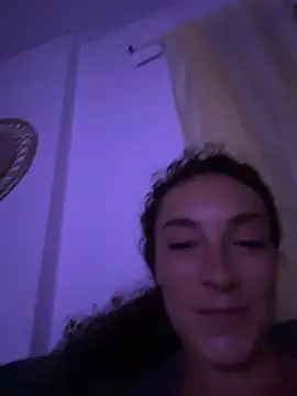 צ'אט XXX בשידור חי של Martyca_Beee