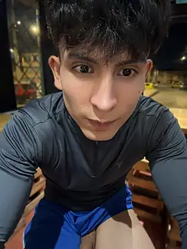 _Tomy08calderon Chat XXX in diretta