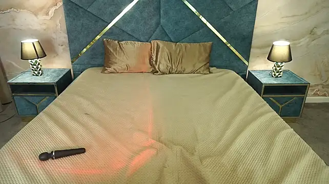 Živý XXX chat NikkiGoldSide