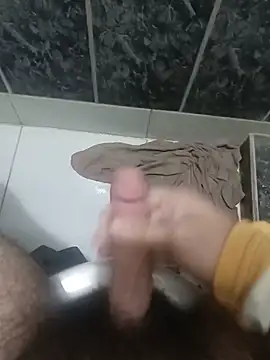 Pertunjukan Kamera Web Kiubert_1235