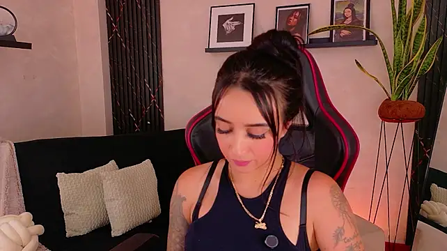EmmyEvans1 라이브 XXX 채팅
