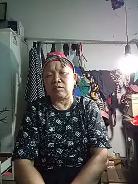 Lin2005a Live XXX-chat