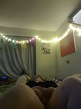 ticklesquirt's Live XXX Chat