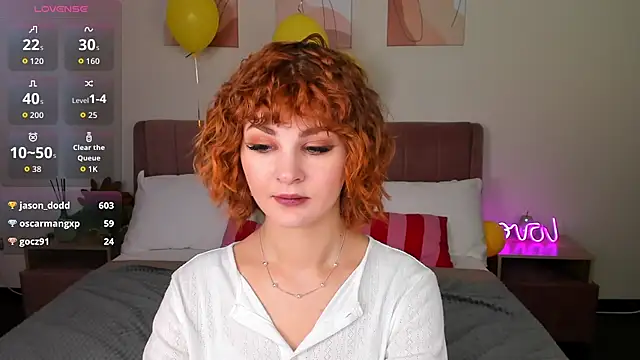 Chat XXX en directo de Kira__Fluffy