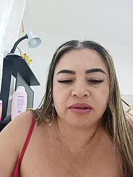 Chat +18 de candy69- ao vivo