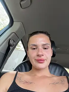 MiraReach – Live XXX-chat