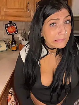 Czat XXX na żywo – LittleMissEeve