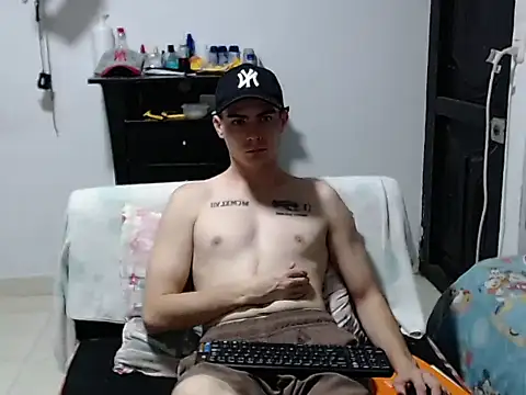 Zac_Efront live XXX chat