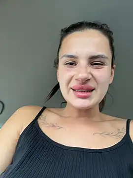 Chat XXX ao vivo de MiraReach