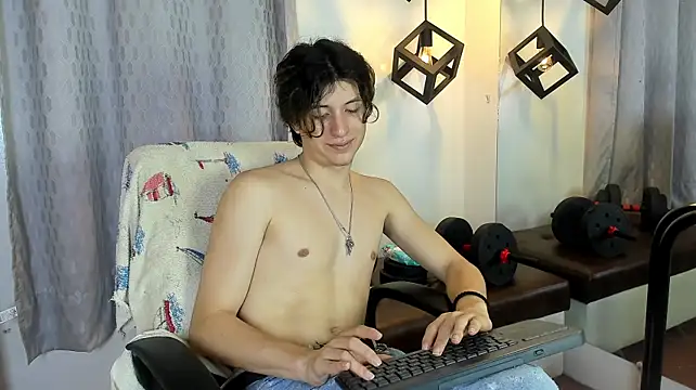 Chat +18 de Marcoviolet ao vivo