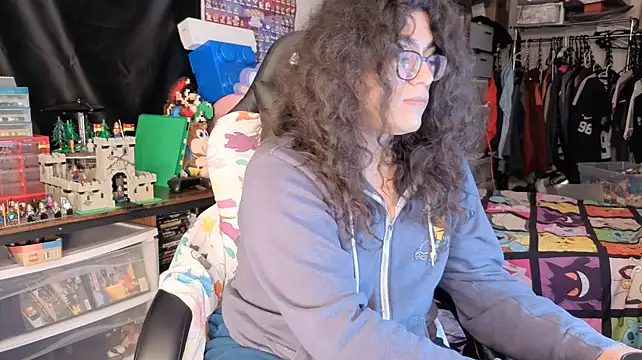 XXX chat uživo modela ShinyCherub