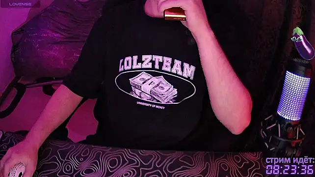 ZXCENSORED- live XXX chat