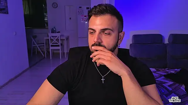 Jace_Thorne Adlı Modelin Canlı XXX Sohbeti
