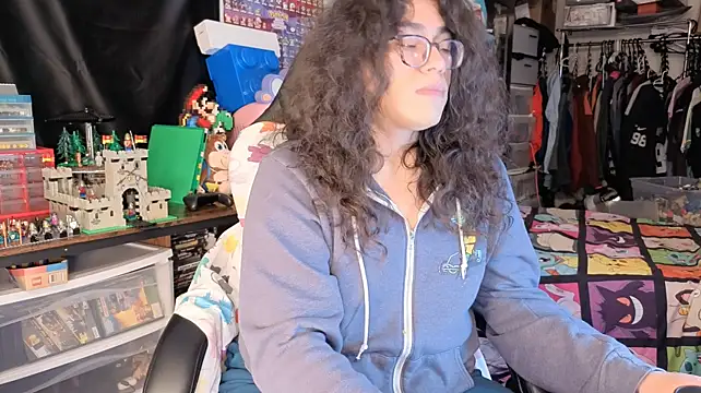 ShinyCherub Chat XXX live