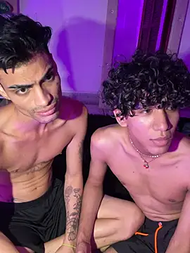 XXX chat uživo modela Limitless_boy