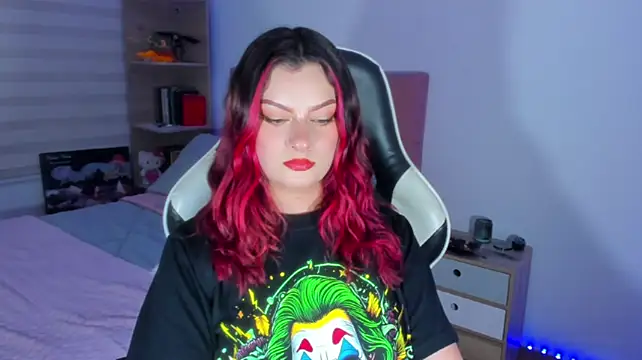 OphelianaRose33 live XXX chat