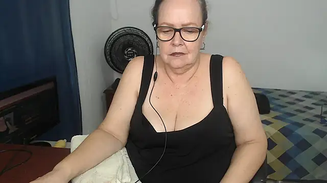 latinalili9 live XXX chat