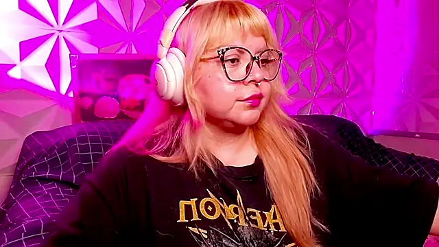 Czat XXX na żywo – Satyn_doll
