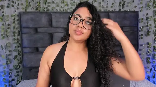 Chatroom XXX en direct de VickyCassel