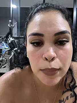 FOX_LATINAのライブXXXチャット