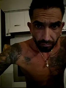 RoccoBadboy webcam show