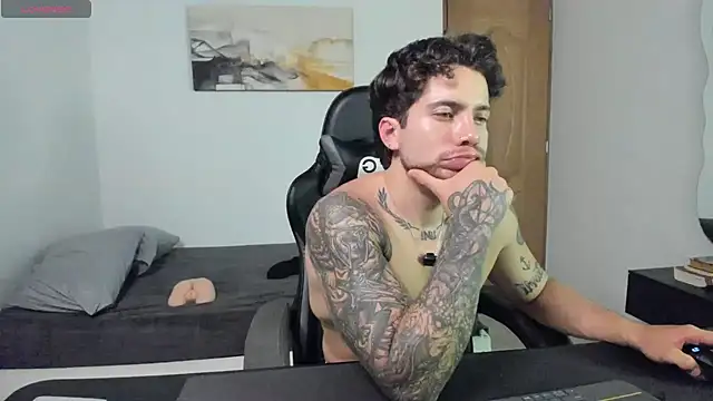 LucianSinclair Chat XXX in diretta