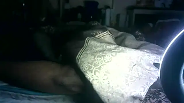 SINC3R3LY_FIR3 – Naživo XXX chat