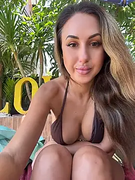 Chat +18 de Bella-Grace ao vivo