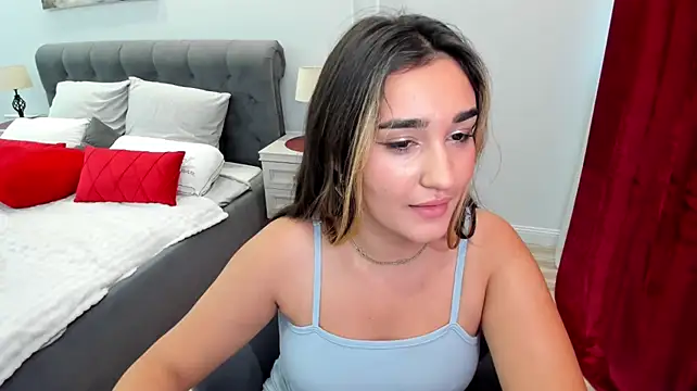 Chat XXX en directo de GoldenHeart_1