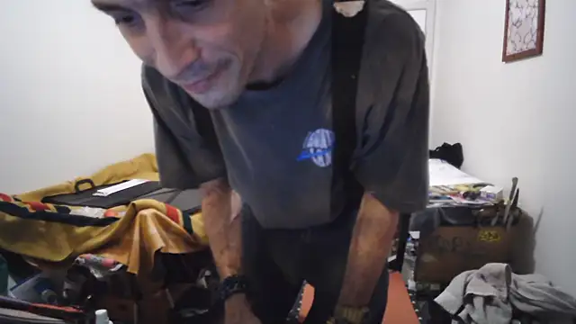 JohnnyMoves XXX чат на живо