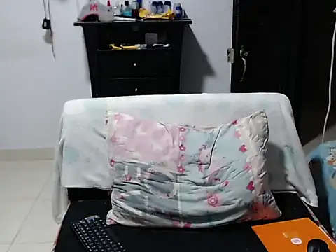 Zac_Efront Chat XXX live