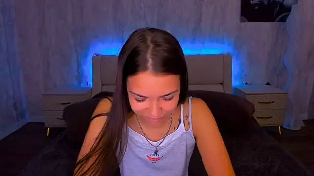 AlexaBarkley Adlı Modelin Canlı XXX Sohbeti