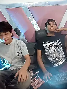 Онлайн чат XXX KevCokk