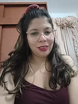 دردشة Carliina_Soussa الجنسية المباشرة