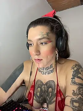 Živý XXX chat miaink1111