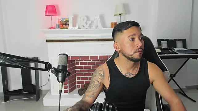 dereck_karter Chat XXX in diretta