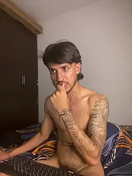 Kriss_Edwards live XXX chat