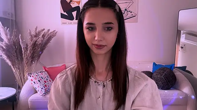LinaMour Adlı Modelin Canlı XXX Sohbeti