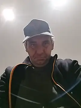 Chat XXX en directo de sebtin2411