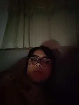 taaylor33's Live XXX Chat