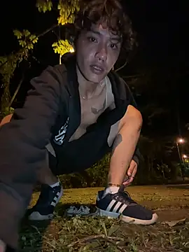 TonnyBottom's Live XXX Chat