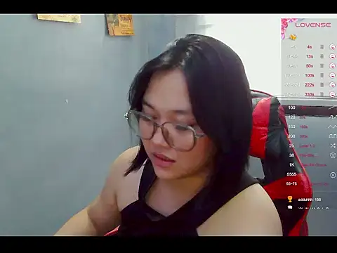 Chat XXX en directo de MissVeloura_XX