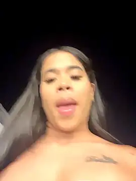 EmmaExoticaXXX's Live XXX Chat