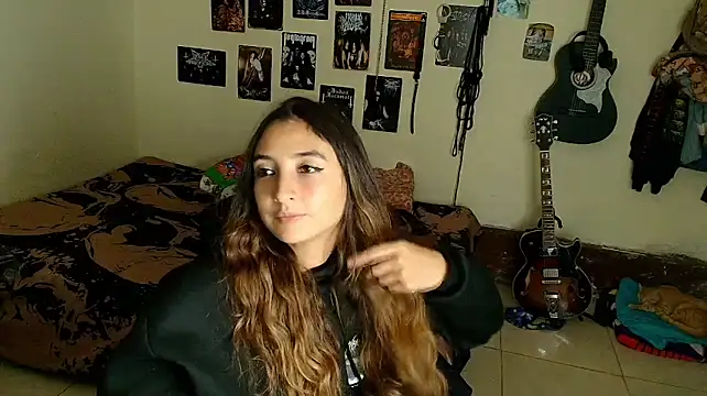 alucarda_666 XXX чат на живо
