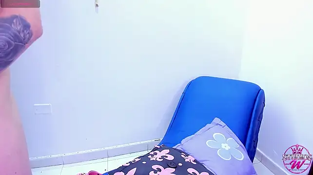 Couple_nolimitsW Chat XXX in diretta